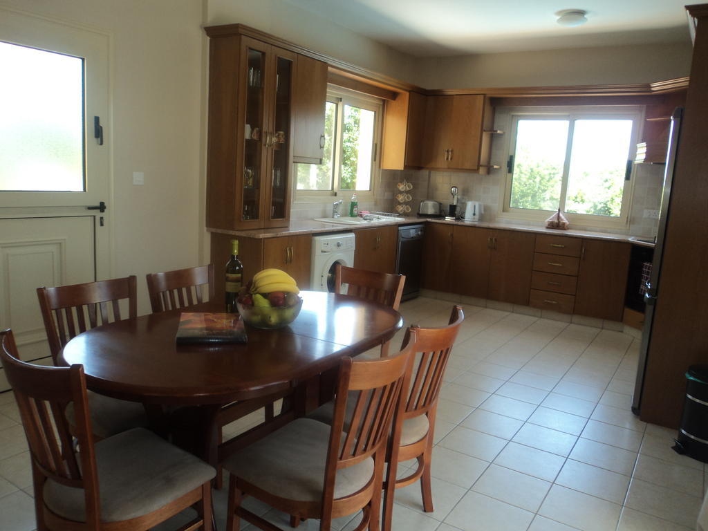 Citrus Grove Villa Argaka Room photo