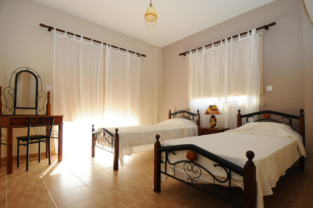 Citrus Grove Villa Argaka Room photo